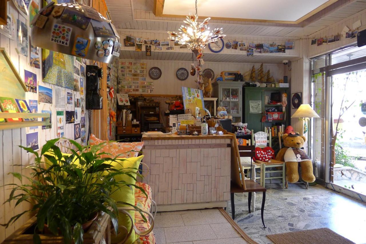 The House Hostel Сокчхо Екстер'єр фото
